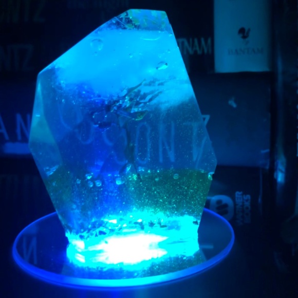 Gorgeous handmade Rock Shape w a real flower - Picture 10 of 16